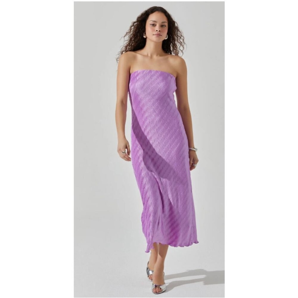 Astr the Label Plisse Strapless Purple Dress
